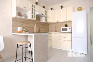 1-к квартира, посуточно, 42м2, 1/1 этаж