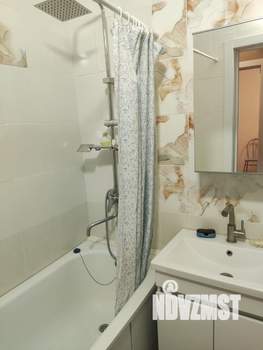 1-к квартира, посуточно, 40м2, 3/25 этаж