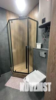 Студия квартира, посуточно, 36м2, 1/20 этаж