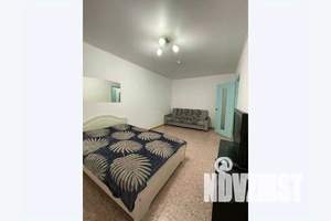 1-к квартира, посуточно, 35м2, 7/16 этаж