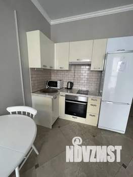1-к квартира, посуточно, 40м2, 4/21 этаж
