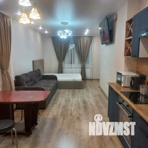 1-к квартира, посуточно, 37м2, 1/25 этаж