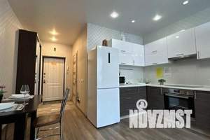 2-к квартира, посуточно, 42м2, 3/25 этаж