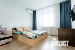 1-к квартира, посуточно, 39м2, 6/11 этаж
