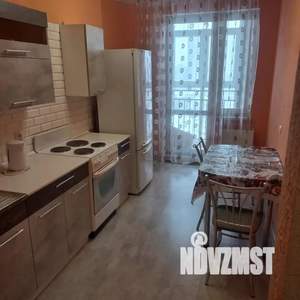 1-к квартира, посуточно, 41м2, 18/25 этаж