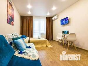 1-к квартира, посуточно, 42м2, 10/18 этаж