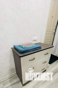 Студия квартира, посуточно, 24м2, 1/10 этаж