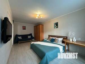 1-к квартира, посуточно, 35м2, 2/9 этаж