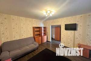 1-к квартира, посуточно, 40м2, 1/18 этаж