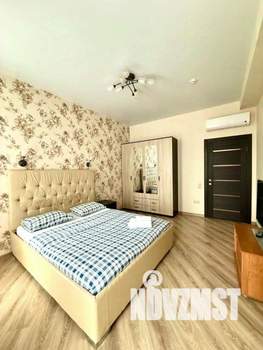 1-к квартира, посуточно, 60м2, 1/1 этаж
