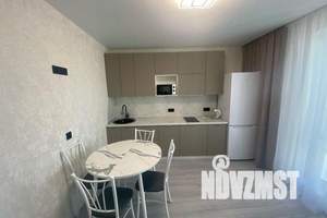 1-к квартира, посуточно, 43м2, 21/28 этаж