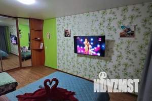 1-к квартира, посуточно, 40м2, 1/5 этаж