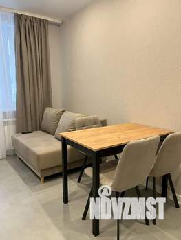 1-к квартира, посуточно, 38м2, 8/20 этаж