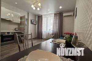 2-к квартира, посуточно, 42м2, 3/25 этаж