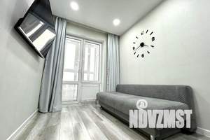 2-к квартира, посуточно, 44м2, 18/25 этаж