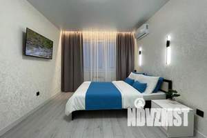 1-к квартира, посуточно, 43м2, 21/28 этаж