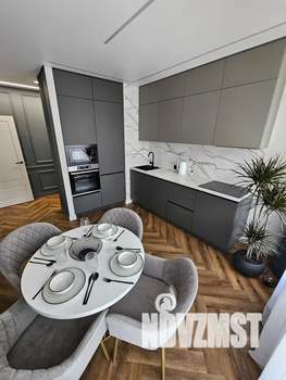 1-к квартира, посуточно, 39м2, 10/33 этаж