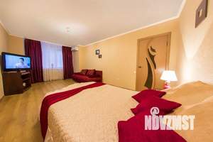 1-к квартира, посуточно, 65м2, 1/1 этаж