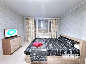 Студия квартира, посуточно, 35м2, 23/28 этаж