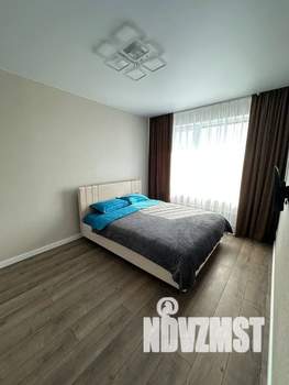 1-к квартира, посуточно, 37м2, 17/25 этаж