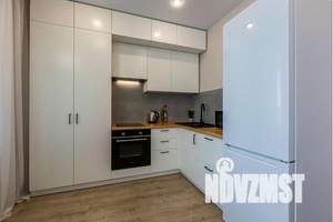 1-к квартира, посуточно, 40м2, 16/21 этаж