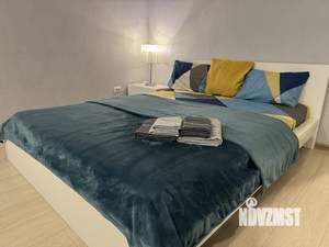 Студия квартира, посуточно, 40м2, 5/7 этаж