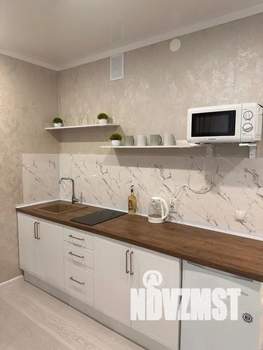 Студия квартира, посуточно, 30м2, 18/25 этаж
