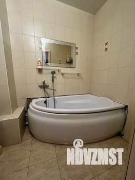 1-к квартира, посуточно, 38м2, 5/10 этаж