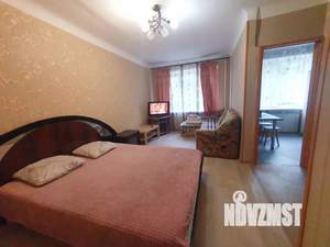 1-к квартира, посуточно, 37м2, 3/5 этаж