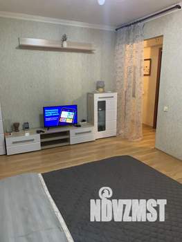 1-к квартира, посуточно, 37м2, 2/9 этаж