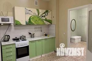 1-к квартира, посуточно, 35м2, 3/16 этаж