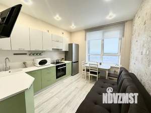 1-к квартира, посуточно, 38м2, 10/20 этаж