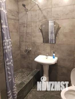 Студия квартира, посуточно, 35м2, 13/25 этаж