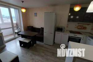 2-к квартира, посуточно, 45м2, 8/18 этаж