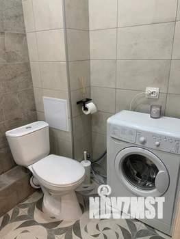 2-к квартира, посуточно, 40м2, 13/22 этаж