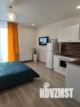 Студия квартира, посуточно, 35м2, 23/25 этаж