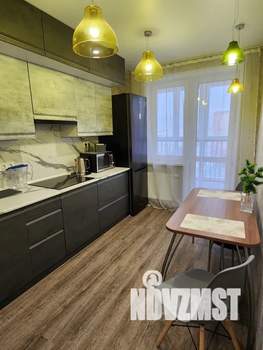 1-к квартира, посуточно, 40м2, 14/24 этаж