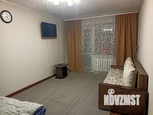 1-к квартира, посуточно, 33м2, 2/9 этаж