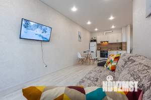 1-к квартира, посуточно, 42м2, 9/25 этаж