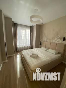 2-к квартира, посуточно, 61м2, 3/33 этаж