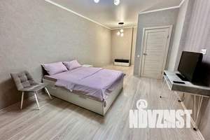 1-к квартира, посуточно, 40м2, 18/18 этаж