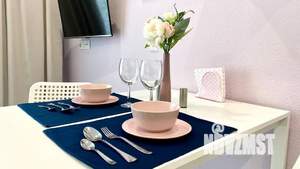 Студия квартира, посуточно, 45м2, 7/25 этаж