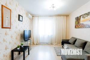 1-к квартира, посуточно, 41м2, 2/10 этаж