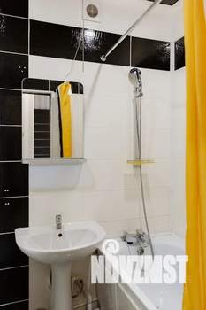 1-к квартира, посуточно, 38м2, 4/10 этаж