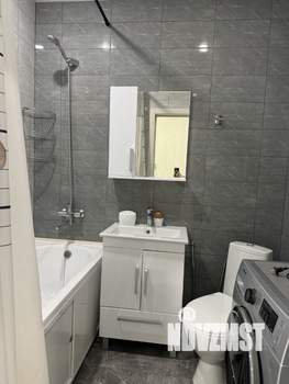 2-к квартира, посуточно, 39м2, 21/25 этаж