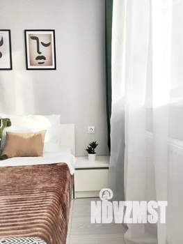 Студия квартира, посуточно, 30м2, 27/28 этаж