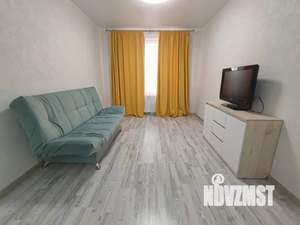 1-к квартира, посуточно, 40м2, 7/25 этаж