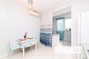 1-к квартира, посуточно, 44м2, 11/18 этаж