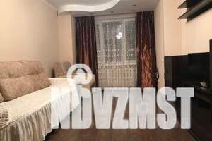 1-к квартира, посуточно, 44м2, 6/18 этаж