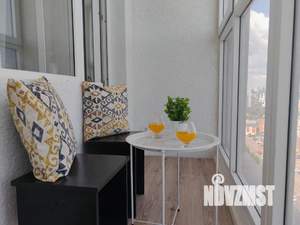 Студия квартира, посуточно, 25м2, 19/25 этаж